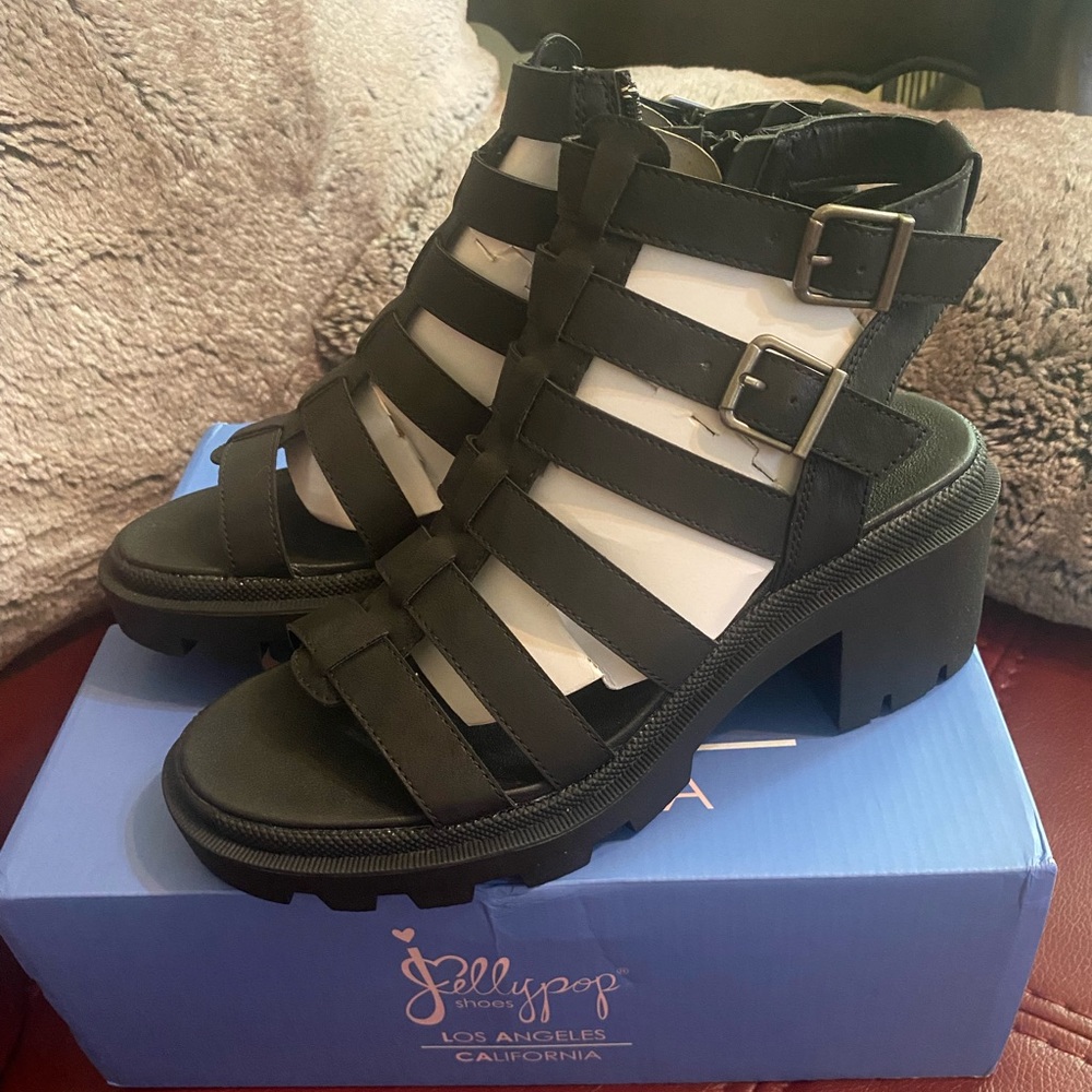 Brand new in box black jellypop chunky gladiator size 8.5M